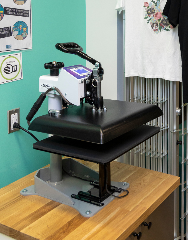 Cadeaux de la fête des pères avec la découpe laser, la CNC et la presse à chaleur