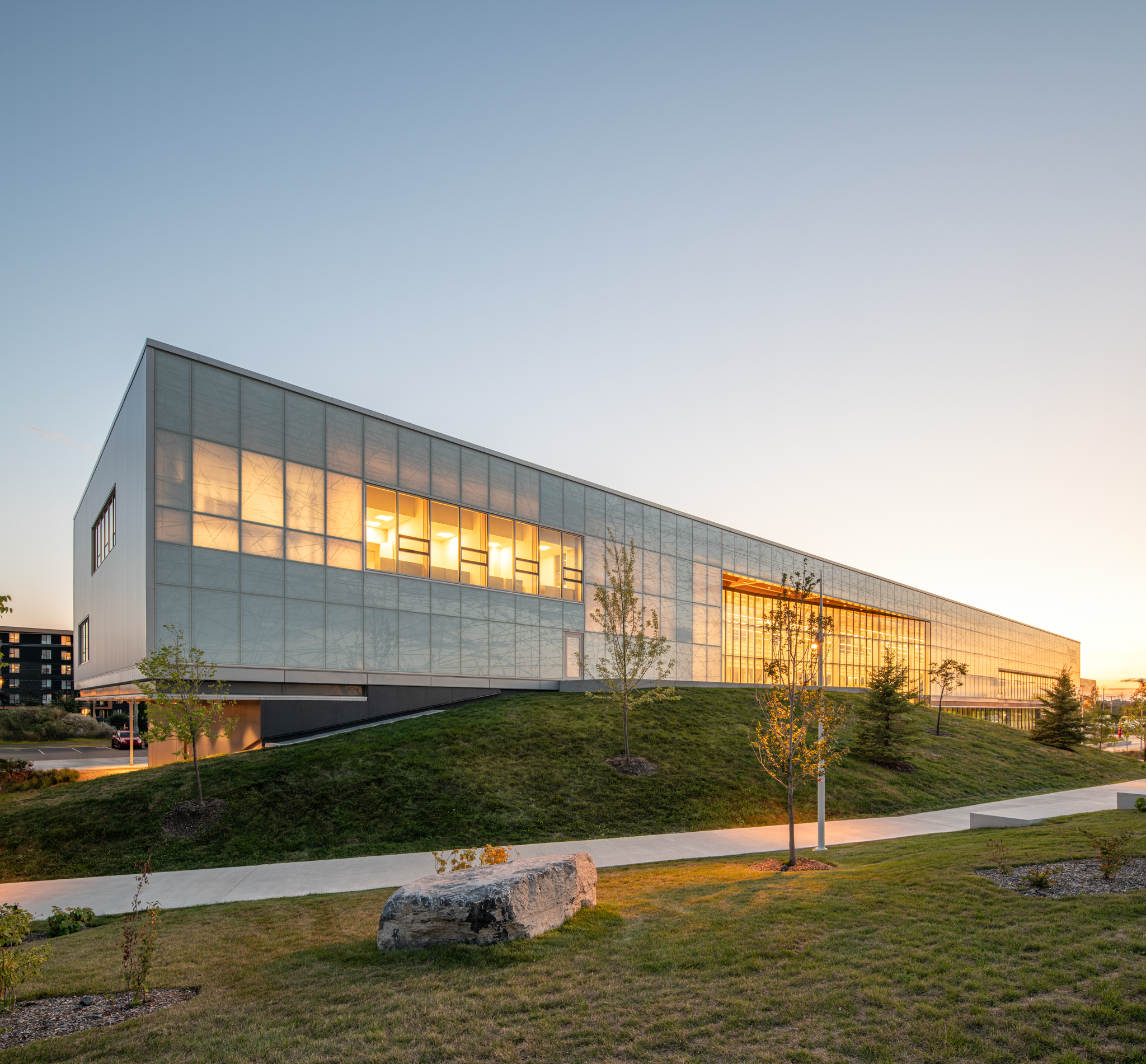 Pole-David_Boyer_Photographe_Inc..jpg (2.46 MB)